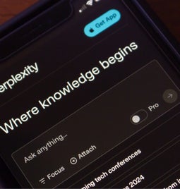 Mobile showing Perplexity search engine